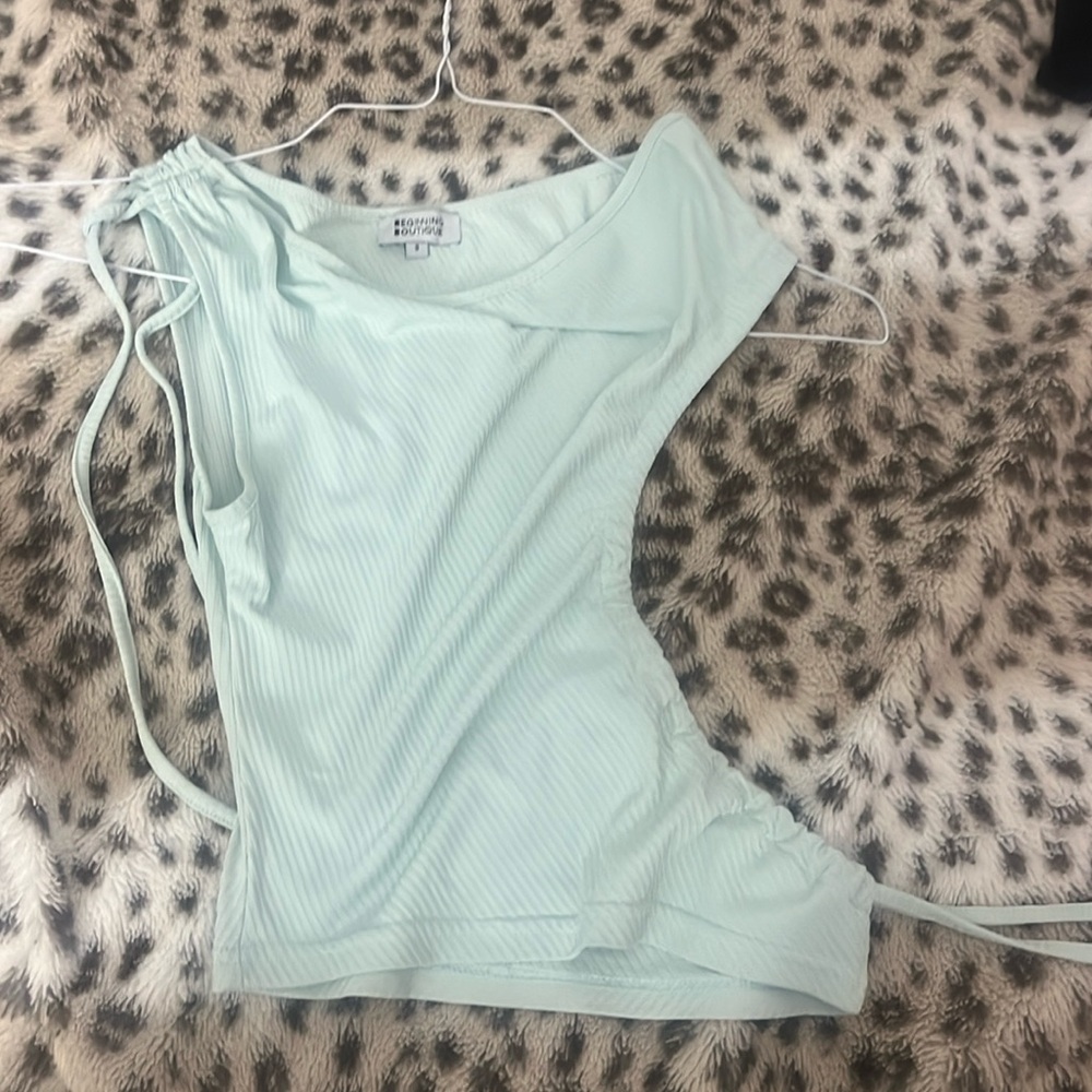 Never worn mint cropped cutout tie top
